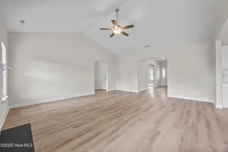117 Woodford Drive, Jacksonville, NC 28540 – photo 18: 35-web-or-mls-IMG_9267
