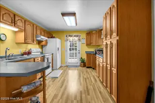 110 Dogwood Circle, Leland, NC 28451 – photo 6: 02-Final 110 Dogwood Cir Leland-RJREM-40