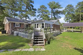 4909 Hermitage Road, Trent Woods, NC 28562 – photo 4: 6-web-or-mls-0C0A5460