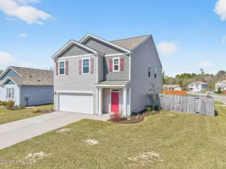 1573 Murre Court SE, Bolivia, NC 28422 — 5-bedroom home in Avalon, Bolivia, NC, photo 3 of 48: Corner Lot