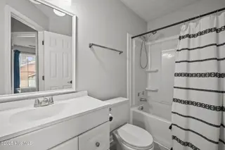 2066 Hunters Ridge Drive, Midway Park, NC 28544 – photo 14: 14-web-or-mls-2066 Hunters Ridge Dr. 39