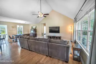 218 Oakmont Drive, Hampstead, NC 28443 – photo 5