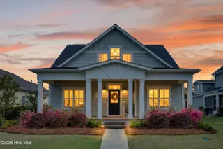 363 Hanover Lakes Drive, Wilmington, NC 28401 – photo 1: 363HanoverLakesDrive-2_Dusk_02