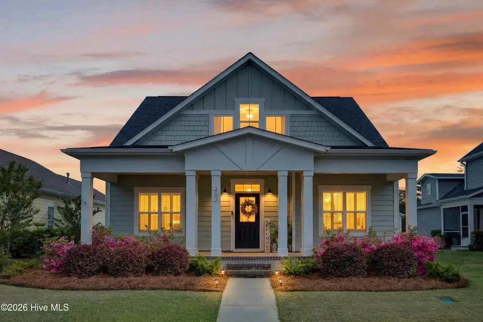 363 Hanover Lakes Drive, Wilmington, NC 28401 – photo 1 of 63: 363HanoverLakesDrive-2_Dusk_02