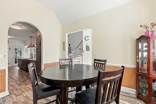 1931 Kingfisher Drive, Morehead City, NC 28557 — 3-bedroom home in Brooke Woods, Morehead City, NC, photo 5 of 40: 1931 Kingfisher Dr