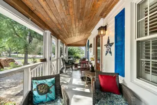 1017 N Lord Street, Southport, NC 28461 – photo 7: front porch long
