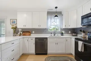 101 NW 11th Street, Oak Island, NC 28465 – photo 15