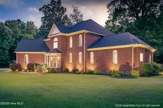 4000 Sterling Trace Drive, Winterville, NC 28590 – photo 5: 20260607 MLS K_Holloman 4000 Sterling Tr