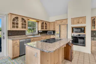 8812 Sedgley Drive, Wilmington, NC 28412 – photo 17: Kitchen