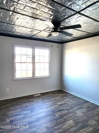 3812 Sterling Pointe Drive F1, Winterville, NC 28590 – photo 14: Master Bedroom