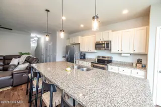 506 Orbison Drive, Wilmington, NC 28411 — 3-bedroom townhome in The Reserve at West Bay Estates Townhomes, Wilmington, NC, photo 7 of 39