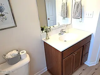 507 Jasmine Lane, Jacksonville, NC 28546 – photo 13: 507 JASMINE HALL BATH2
