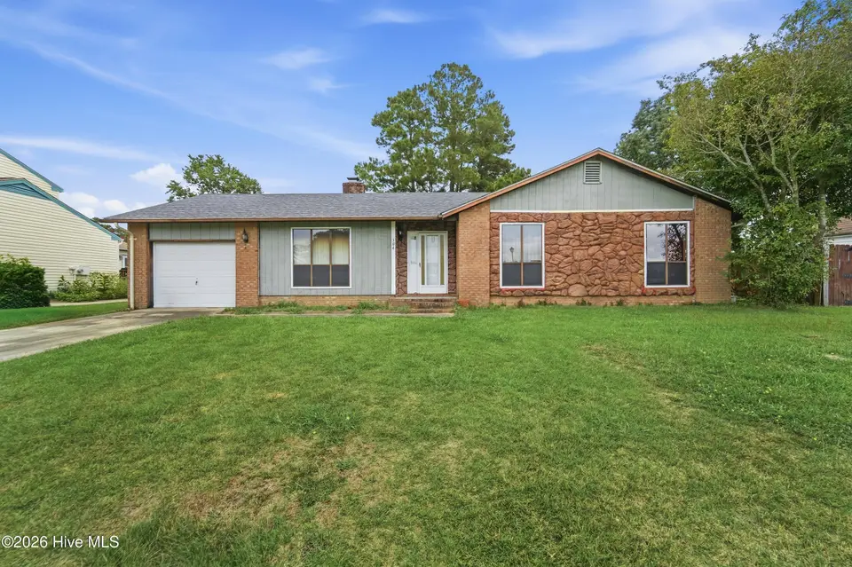 304 Branchwood Court, Jacksonville, NC 28546 – photo 1 of 44: DSC03078