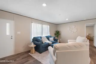930 Willow Place SW, Calabash, NC 28467 — 3-bedroom manufactured home in Clariday Estates, Calabash, NC, photo 3 of 32