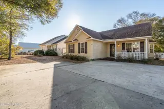 803 W Oak Island Drive, Oak Island, NC 28465 – photo 6: mls-DSC04917