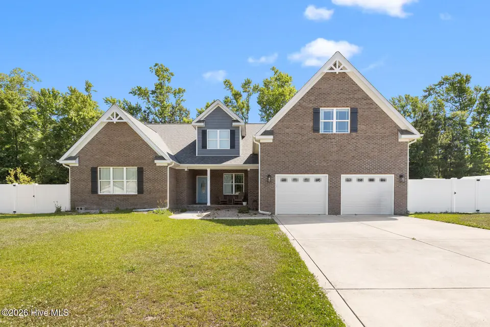 402 King Richard Court, Jacksonville, NC 28546 – photo 1 of 50: king-2