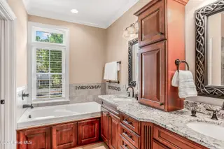 175 Wiregrass Lane, Southern Pines, NC 28387 – photo 14: Master Bath