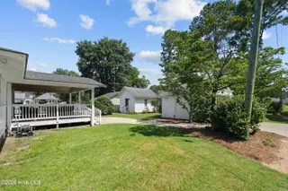 500 W Main Street, Mount Olive, NC 28365 – photo 6: IMG_1125