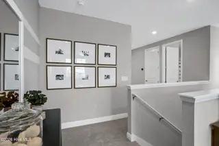 349 Parkington Lane 95a, Ocean Isle Beach, NC 28469 — 3-bedroom townhome in The Villas at Seaside, Ocean Isle Beach, NC, photo 13 of 22: upper hall