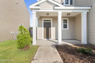 113 Presley Lane, Wilmington, NC 28411 – photo 4: Front Entryway