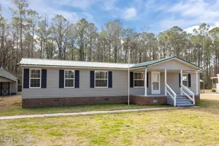 4113 N Highway 101, Newport, NC 28570 – photo 2: Front View