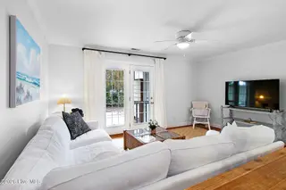 1312 Ann Street 5 Beaufort Village, Beaufort, NC 28516 – photo 12: Living Room