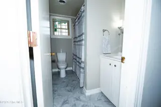 489 Hwy 58 S, Kinston, NC 28504 – photo 7: kinstonhouseDJC_8345
