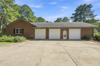 105 Dogwood Trail, Elizabeth City, NC 27909 – photo 11: Garage