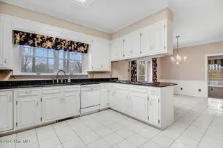 702 Hillcrest Drive, Mount Olive, NC 28365 – photo 17: 23-702 Hillcrest Dr-23