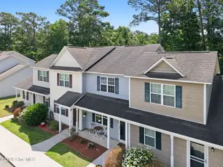 1404 Old Folkstone Road 7, Sneads Ferry, NC 28460 – photo 6: 3-web-or-mls-1404 Apt 7 Old Folkstone Rd