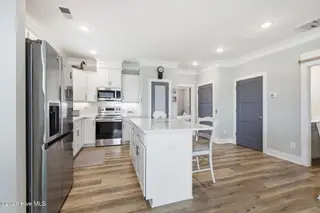 513 Turner Street, Beaufort, NC 28516 – photo 14: 14-web-or-mls-1S3A9429_edit