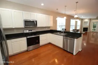 520 Village Green Drive B, Morehead City, NC 28557 – photo 2: IMG_4523