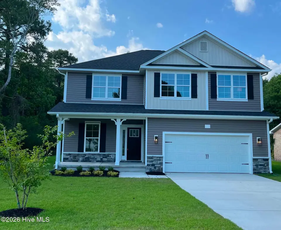 2119 Caracara Drive, New Bern, NC 28560 – photo 1 of 13: 472ef786-ad45-4198-8f5b-f337262c1d1a (1)