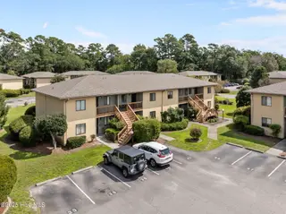 3624 Saint Johns Court B, Wilmington, NC 28403 — 2-bedroom condo in Park Place, Wilmington, NC, photo 4 of 59: 2-web-or-mls-DJI_20250909090627_0547_D