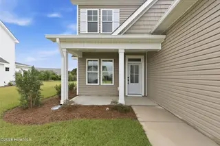 112 Eastbay Way, Beaufort, NC 28516 – photo 8: 32-web-or-mls-112-Eastbay-Way-004_edit