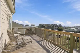 106 Willis Avenue B, Atlantic Beach, NC 28512 – photo 12: 46-web-or-mls-IMG_0694