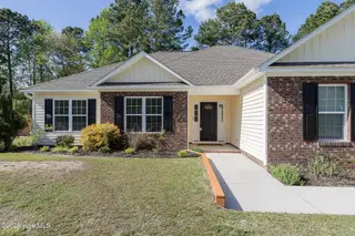 113 Sparkling Brook Way, Jacksonville, NC 28546 — 3-bedroom home in The Lands, Jacksonville, NC, photo 6 of 59: 06_beyc69da53f26188e