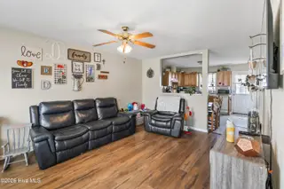 1121 Masters Lane A And B, Greenville, NC 27834 – photo 16: 8G4A4316
