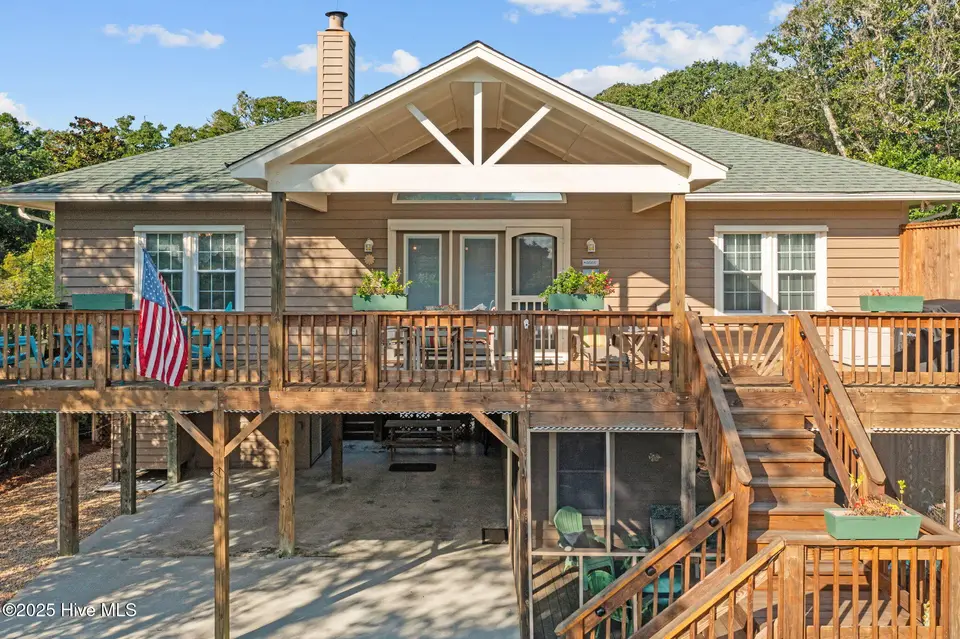 113 Doe Drive, Emerald Isle, NC 28594 – photo 1 of 53: 113 Doe Drive