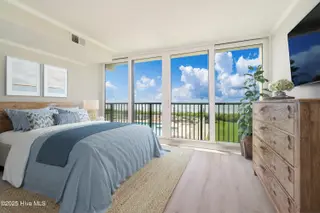 2305 W Fort Macon Road 309, Atlantic Beach, NC 28512 – photo 2: Principal Suite View(virtually staged)