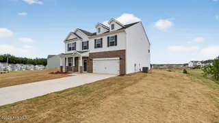 1006 Misty Creek Drive, Aberdeen, NC 28315 – photo 3: 1006 Misty Creek Drive