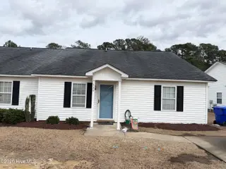 520 Lake Road A&B, Greenville, NC 27834 – photo 3: IMG_4670