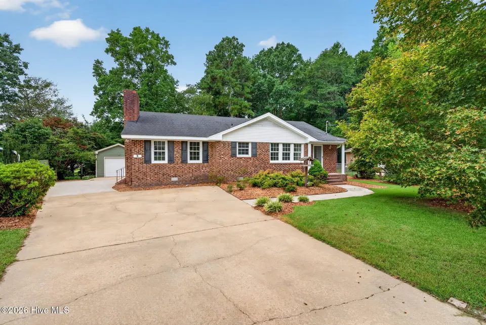 63 White Oak Drive, Smithfield, NC 27577 – photo 1 of 39: 6-web-or-mls-DSC00001