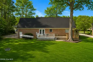 121 E Pointe Road, Rocky Point, NC 28457 — 3-bedroom home in River Hills, Rocky Point, NC, photo 22 of 33