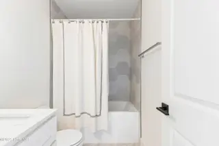 4930 N Hampton Drive SE, Southport, NC 28461 – photo 20: Guest Bathroom