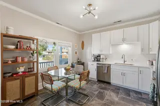 1110 Queen Street, Wilmington, NC 28401 – photo 13: 13_img_2357