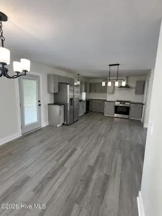 3210 Grapevine Court W, Wilson, NC 27893 – photo 4: Eat-in kitchen