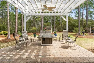 2585 Parkridge Drive, Southport, NC 28461 — 4-bedroom home in St James, Southport, NC, photo 8 of 77: Modern Pergola Design