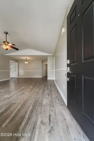 342 Palamino Trail, Jacksonville, NC 28546 – photo 9: Foyer