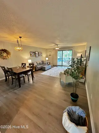 1204 Harbourside Drive 1204a & 1203, New Bern, NC 28560 – photo 6: 0004-IMG_1166